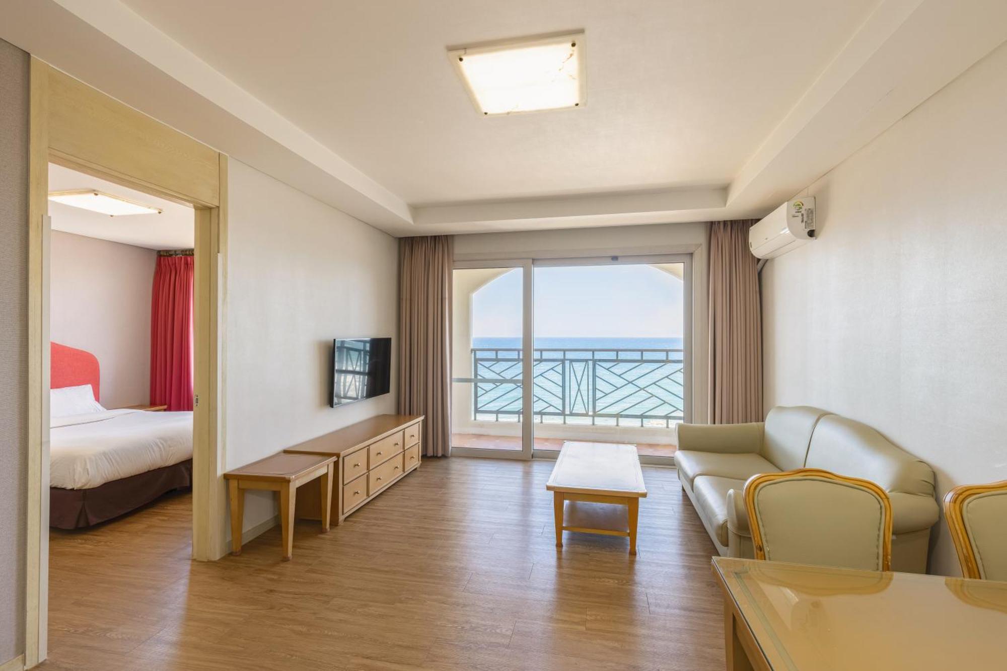 Sol Beach Yangyang Exterior photo